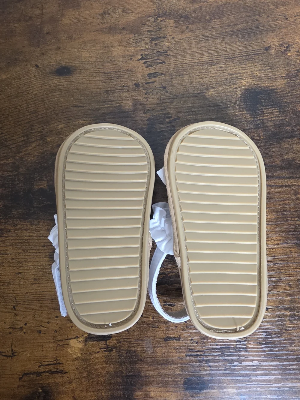 Toddler Girls White Ruffle Sandals – Size 4.5